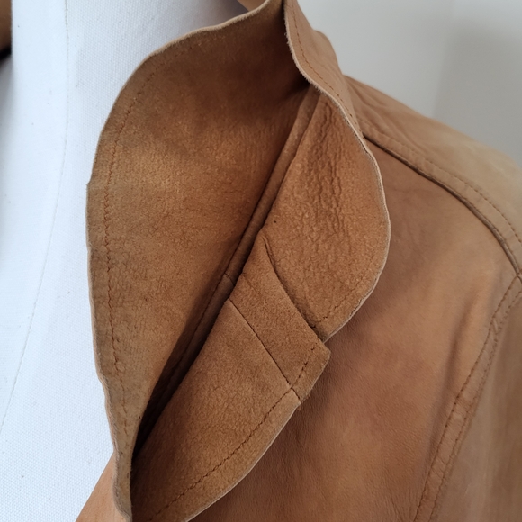 Women's Tan Ruffle Leather Jacket - Picture 6 of 14